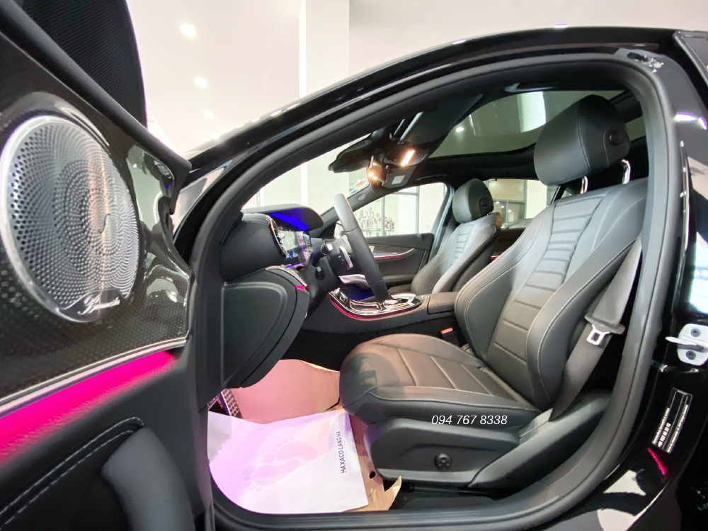 Bán Mercedes E300 AMG 2020 Siêu lướt chính chủ biển đẹp