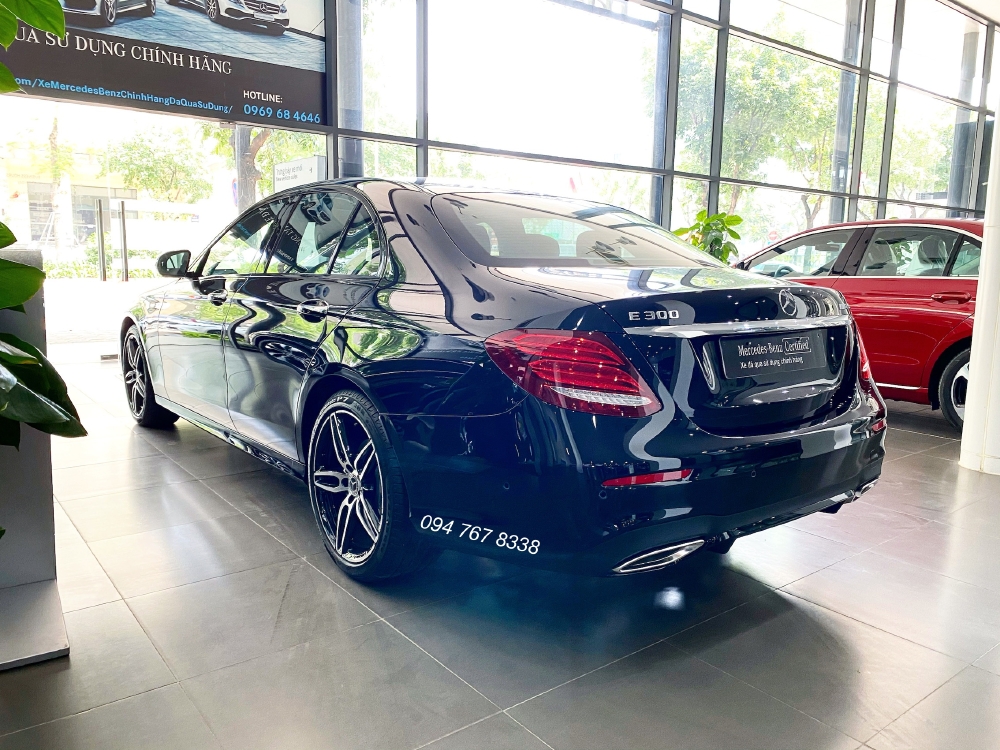 Bán Mercedes E300 AMG 2020 Siêu lướt chính chủ biển đẹp