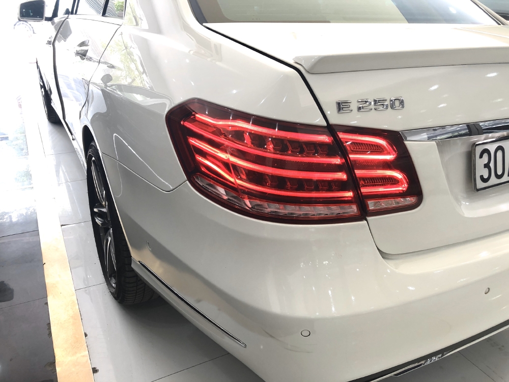 Mercedes E250AMG 2014 màu trắng
