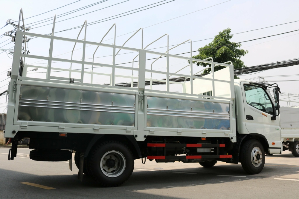 Xe tải Thaco Ollin 500E4 Tải trọng 4T9 – Hỗ trợ ngân hàng – Giao xe nhanh chóng