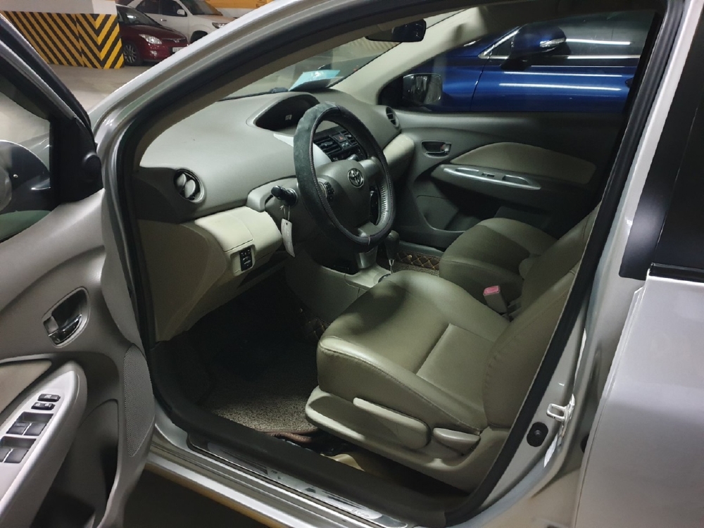 e Toyota Vios 1.5G 2012 - 352 Triệu - Chạy 5,8 vạn. Còn gần như mới tinh.