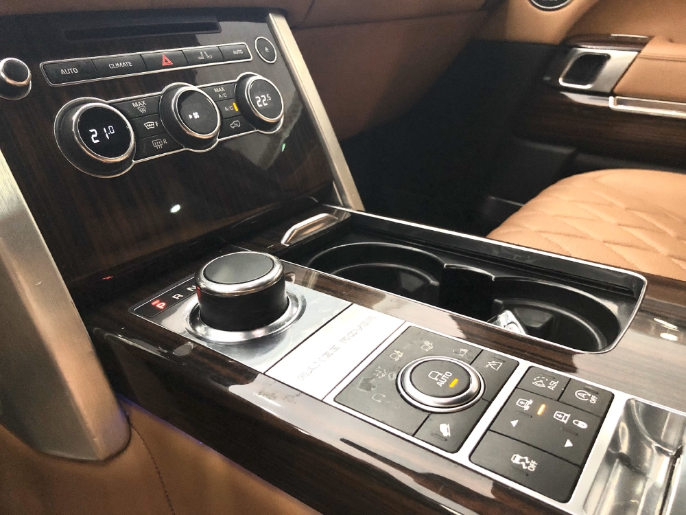 Range Rover Autobiography LWB bản 5 chỗ 2015