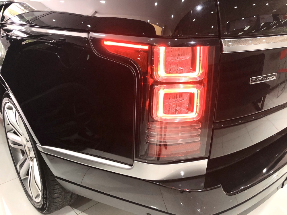 Range Rover Autobiography LWB bản 5 chỗ 2015