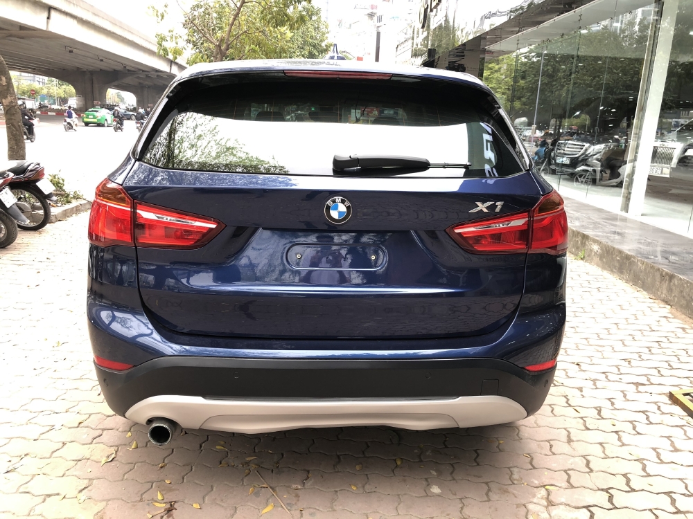 BMW X1 màu xanh 2016 đăng kí lần đầu tháng 12/2016