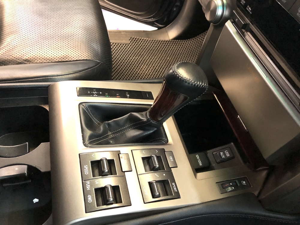 Lexus GX 460 2012 màu đen nội thất đen