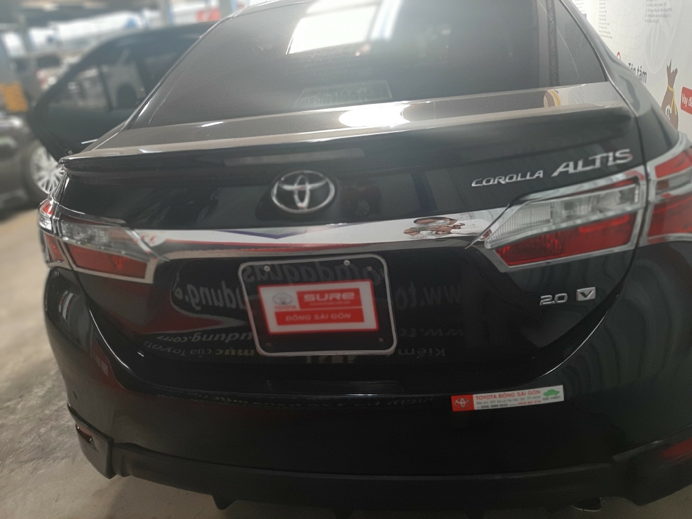 Bán nhanh Altis 2.0V Sport 2016 odo 28,000km. Giá còn giảm