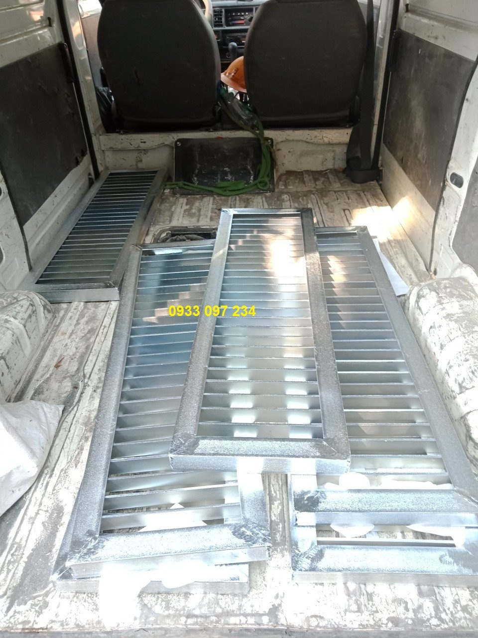 Gia công xi mạ kẽm sắt,thép các dự án công trình xây dựng.