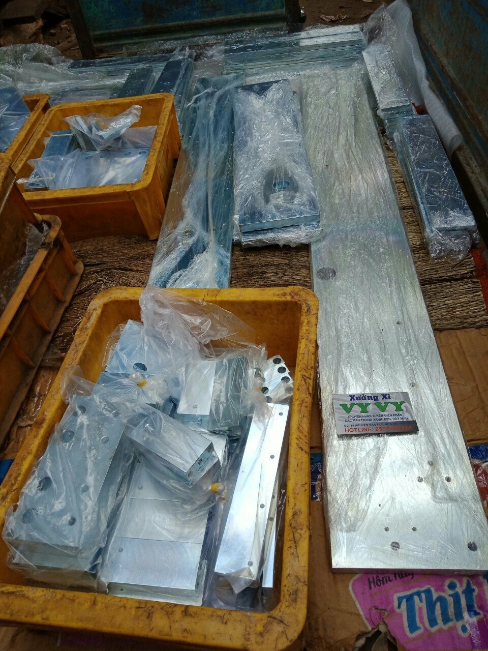 Gia công xi mạ kẽm sắt,thép các dự án công trình xây dựng.