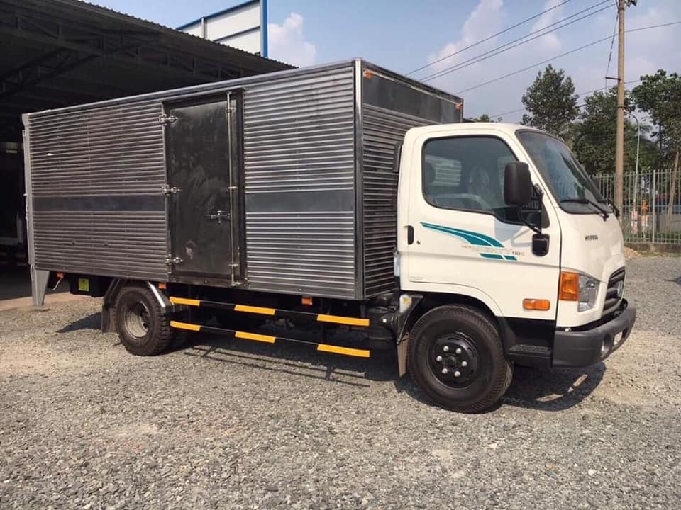 HYUNDAI NEW MIGHTY 110SP Tải Trọng 6950kg Thùng Dài 4,9m