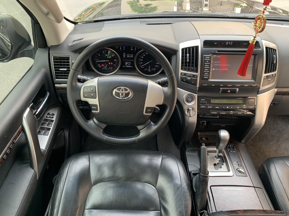 Bán Land Cruiser VX 2013 nhập khẩu. Giá còn giảm tốt alo nhé