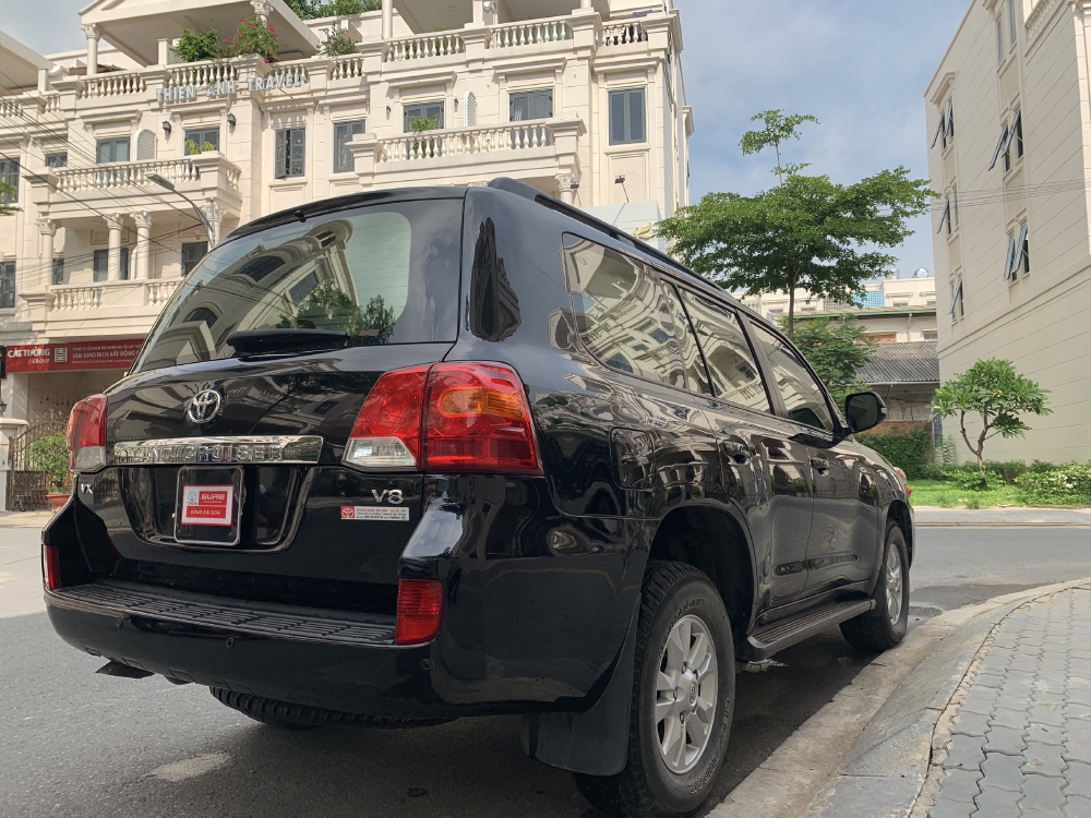 Bán Land Cruiser VX 2013 nhập khẩu. Giá còn giảm tốt alo nhé