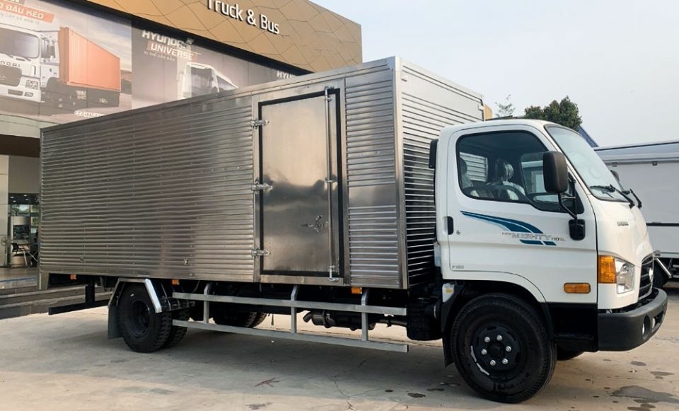 HYUNDAI NEW MIGHTY 110SP Tải Trọng 6950kg Thùng Dài 4,9m