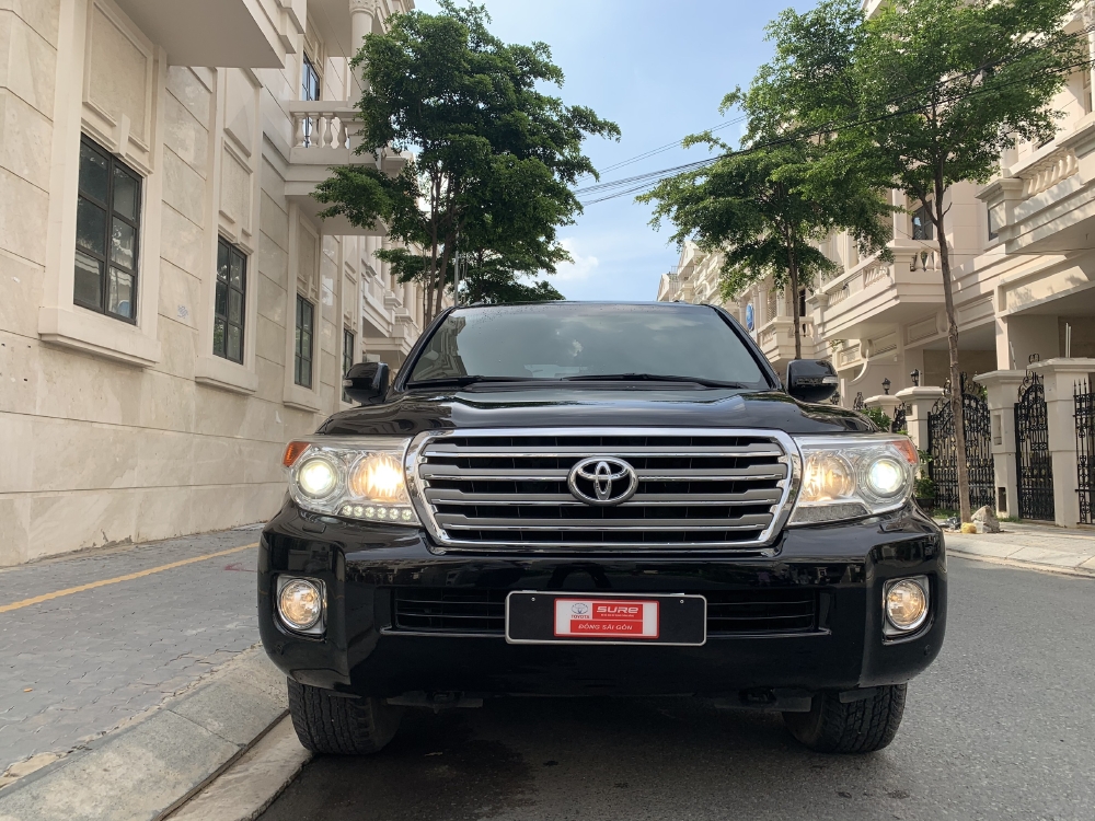 Bán Land Cruiser VX 2013 nhập khẩu. Giá còn giảm tốt alo nhé