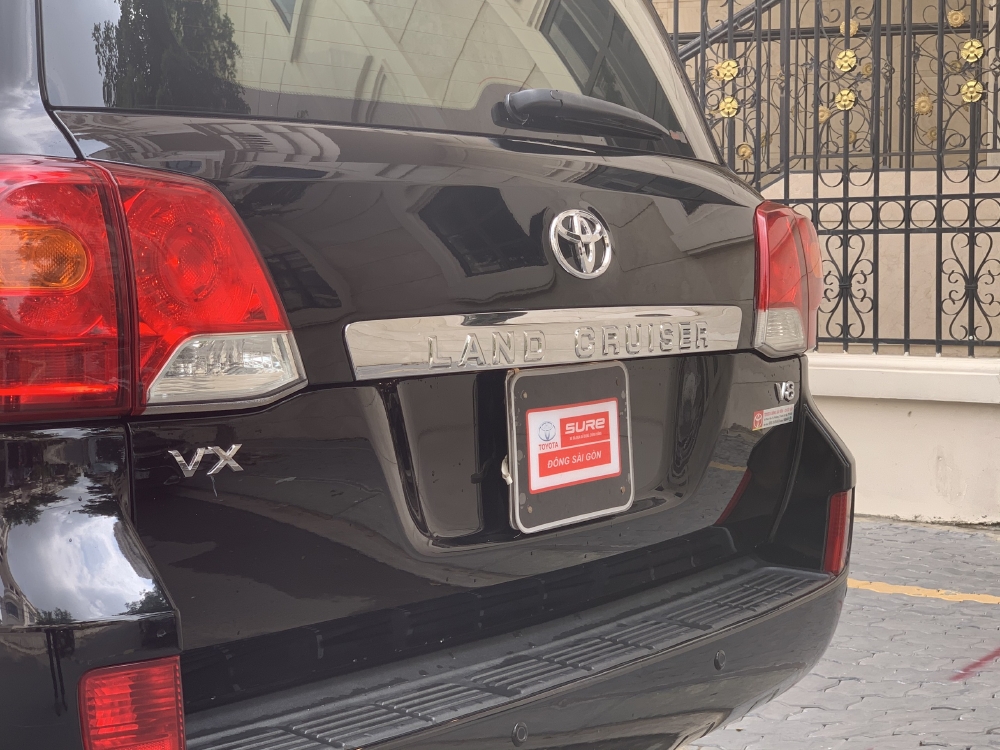 Bán Land Cruiser VX 2013 nhập khẩu. Giá còn giảm tốt alo nhé
