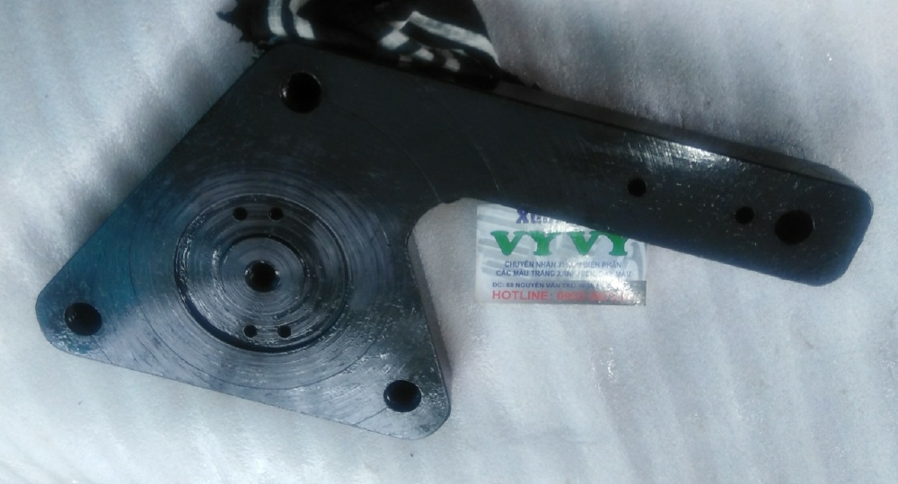 Gia công nhuộm đen sắt thép xuất khẩu, phục vụ đơn hàng gấp.