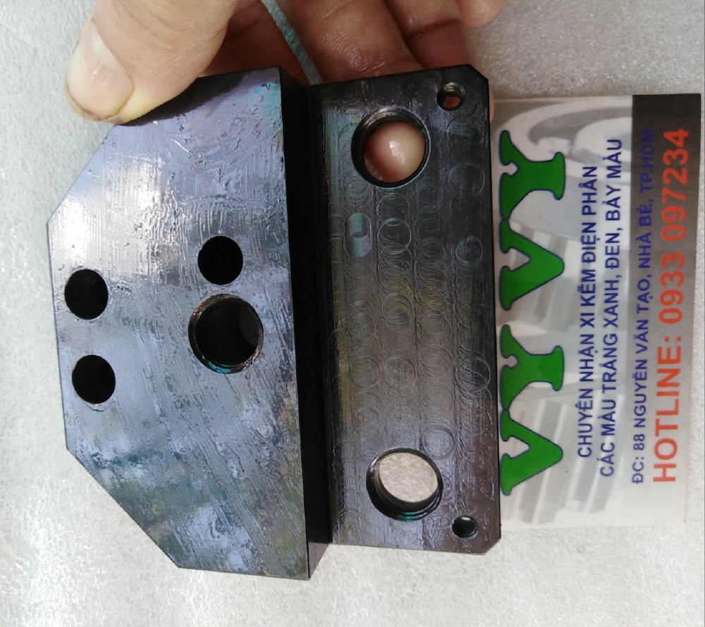 Gia công nhuộm đen sắt thép xuất khẩu, phục vụ đơn hàng gấp.