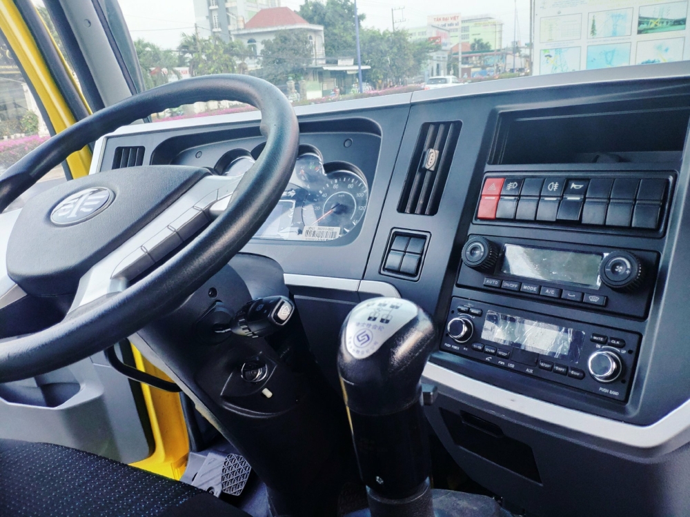 Giá xe tải faw 8 tấn - thùng dài 8 mét chở hàng cồng kềnh | Khuyến mãi 10 triệu tháng 5