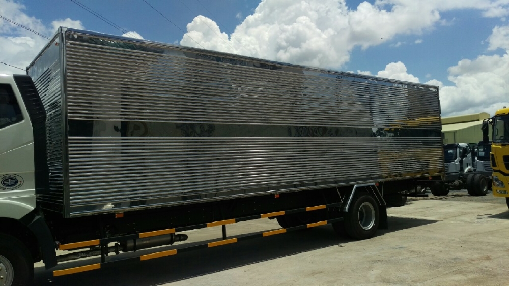Giá xe tải faw 8 tấn thùng kín chở cấu kiện điện tử, mút xốp | Khuyến mãi 20 triệu tháng 5