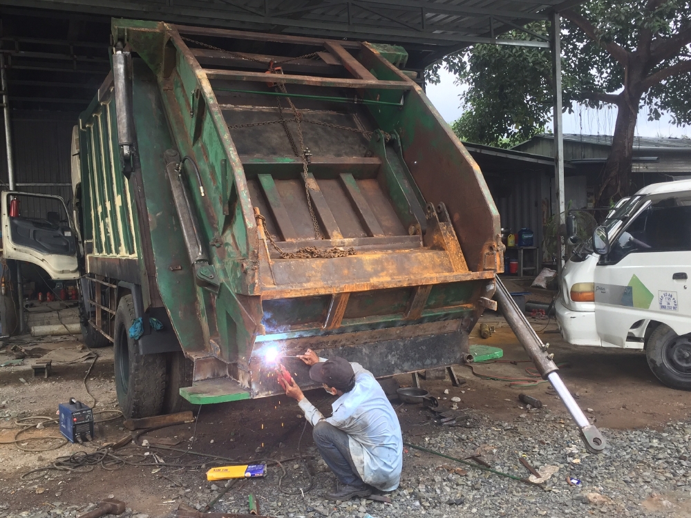 Dịch vụ bảo hành & sửa chữa xe cuốn ép rác - 24/7 tại Bình Dương