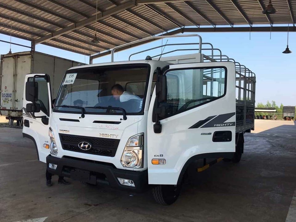 Hyundai Mighty EX8