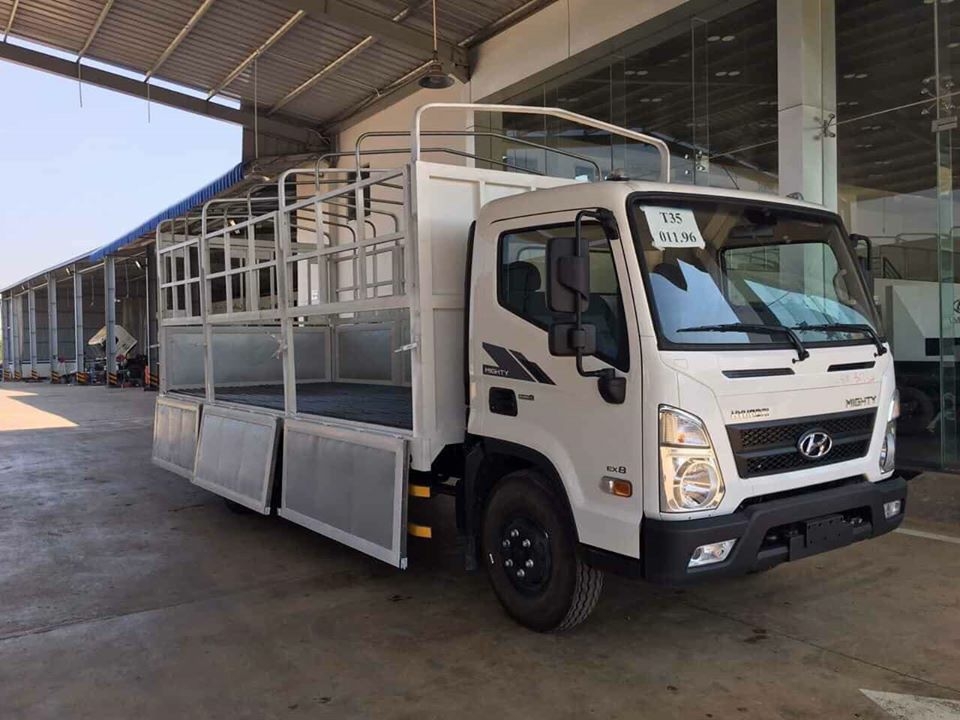 Hyundai Mighty EX8