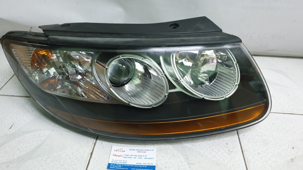 Đèn pha Hyundai Santafe