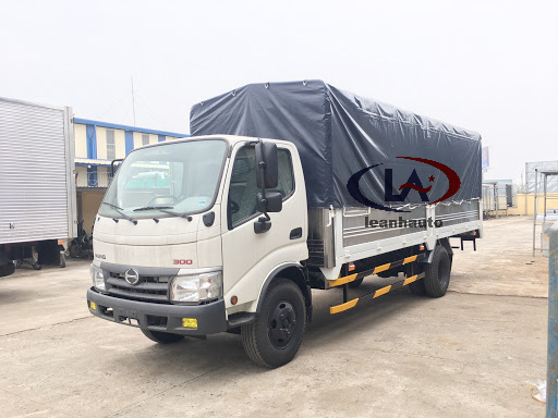 Hino XZU352L - 3,5 tấn - THùng 5m5