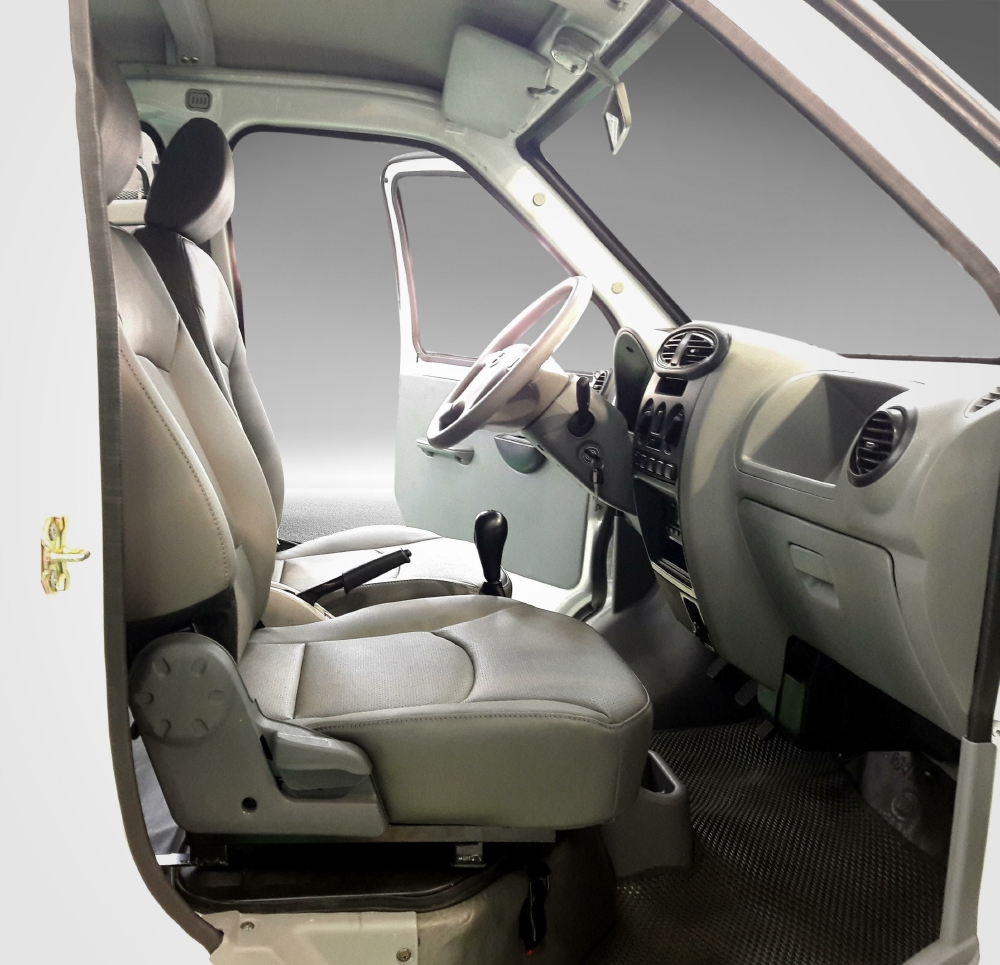 BÁN XE TẢI VAN 2 CHỖ 945KG TRẢ GÓP