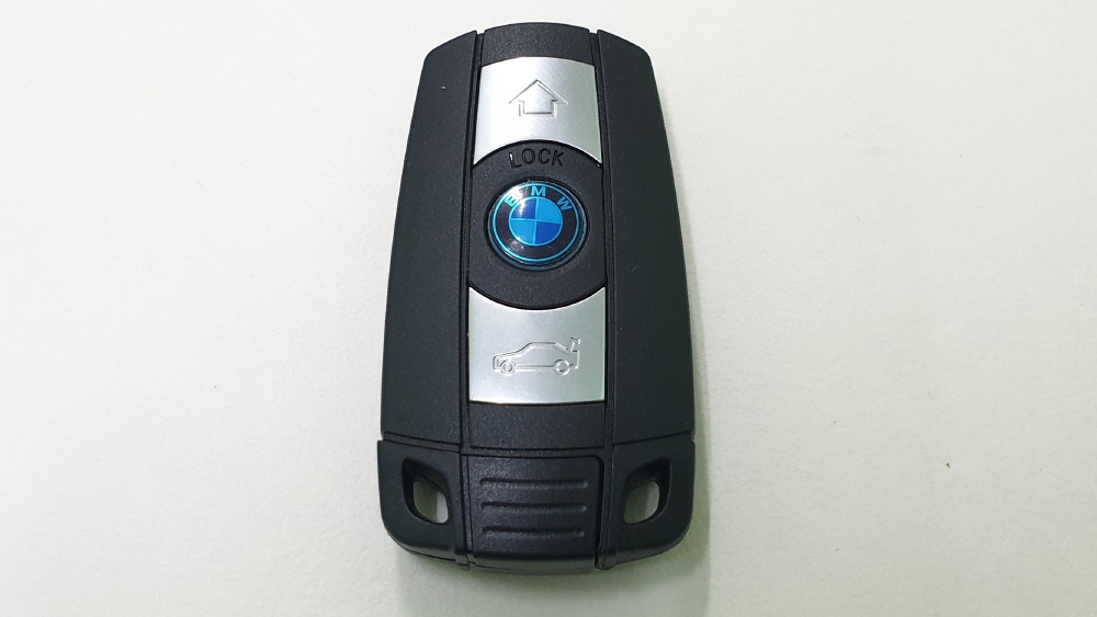 Vỏ chìa khóa Hyundai Accent , I10, I20, I30 , Elantra, Santafe
