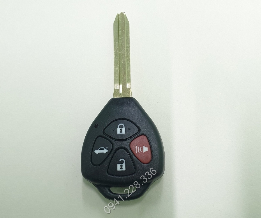 Vỏ chìa khóa Hyundai Accent , I10, I20, I30 , Elantra, Santafe