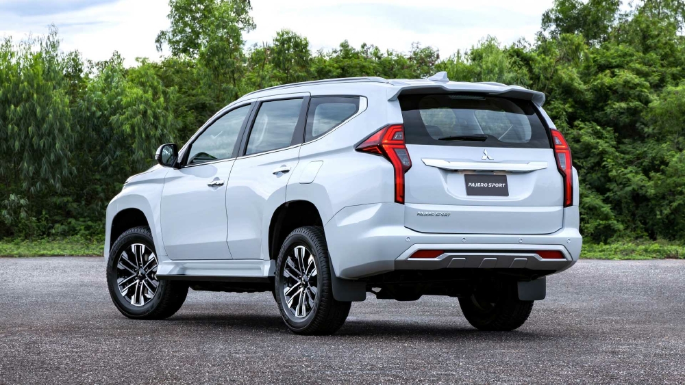 MITSUBISHI PAJERO SPORT 2020 TRẢ GÓP 90% GIÁ 880TR
