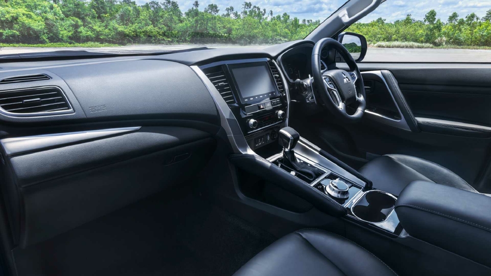MITSUBISHI PAJERO SPORT 2020 TRẢ GÓP 90% GIÁ 880TR