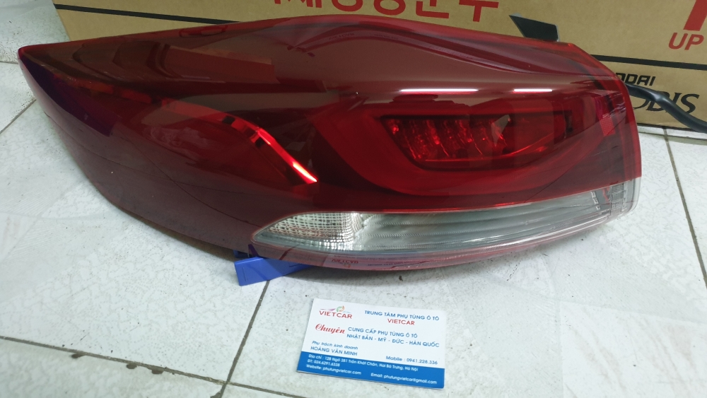 92401F2100  92402F2100 Đèn hậu (đèn lái sau) Hyundai Elantra