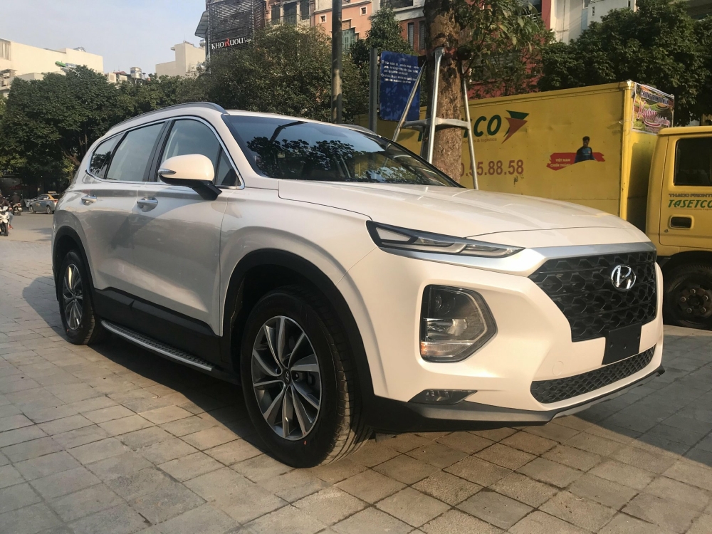 Hyundai SantaFe - Giá 