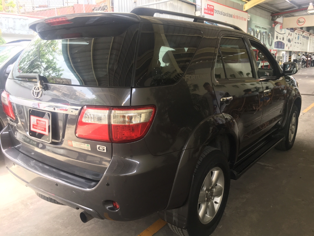 Bán Fortuner G sx 2011. Giá mềm còn giảm mạnh