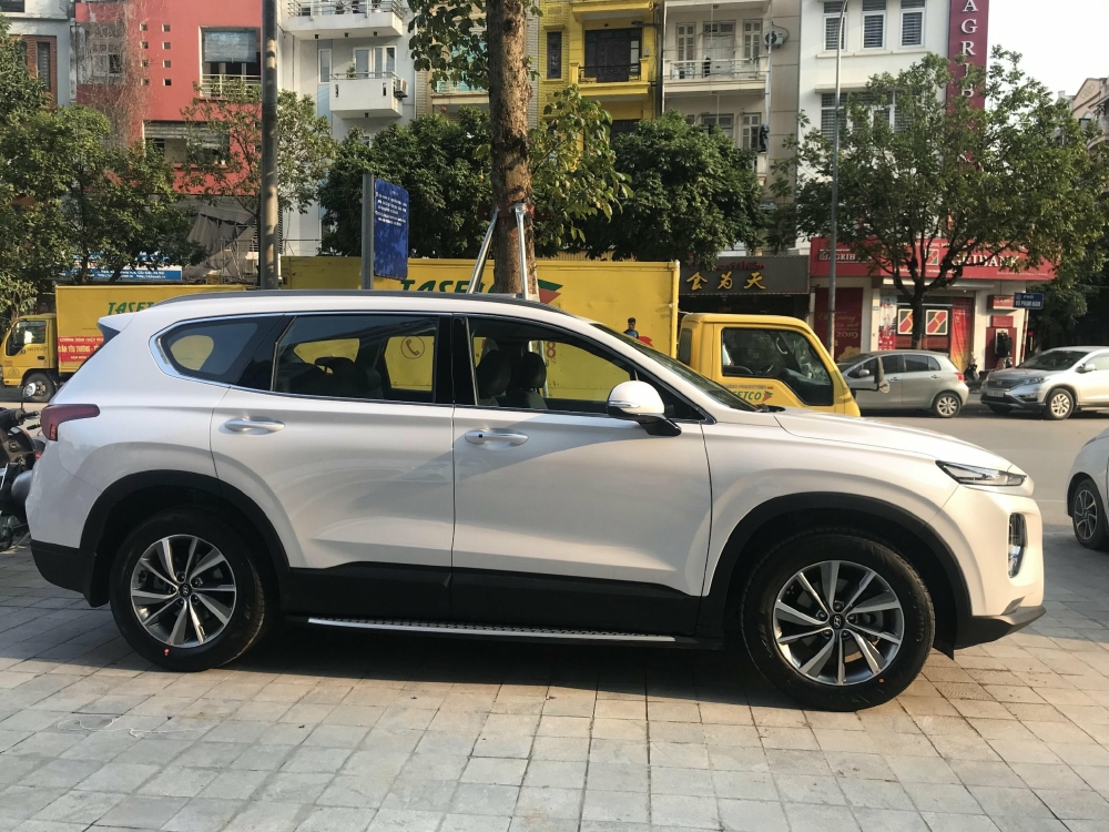 Hyundai SantaFe - Giá 
