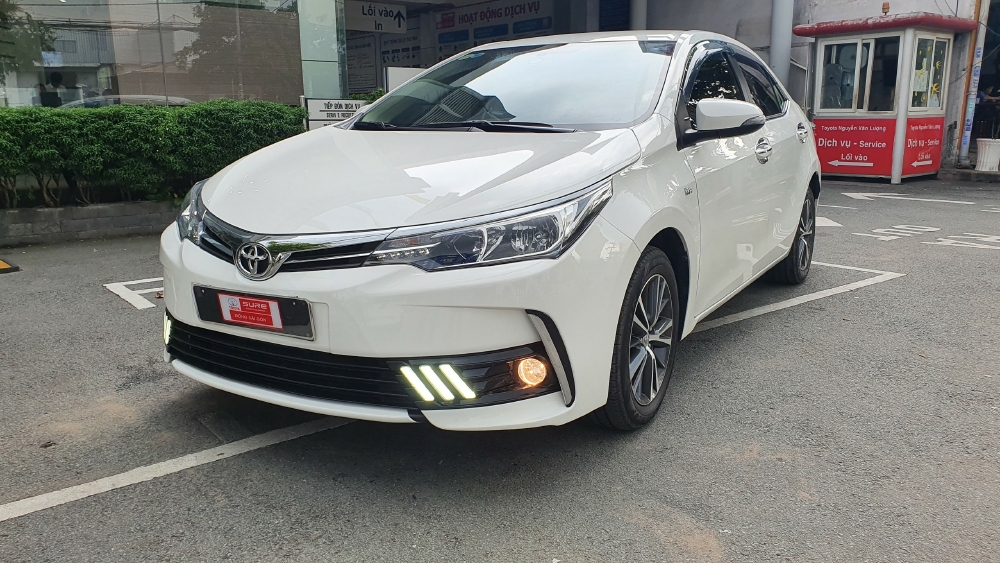 Bán Altis 1.8G 2018, odo lướt 8,000km. Giá Tốt còn giảm , có trả góp.