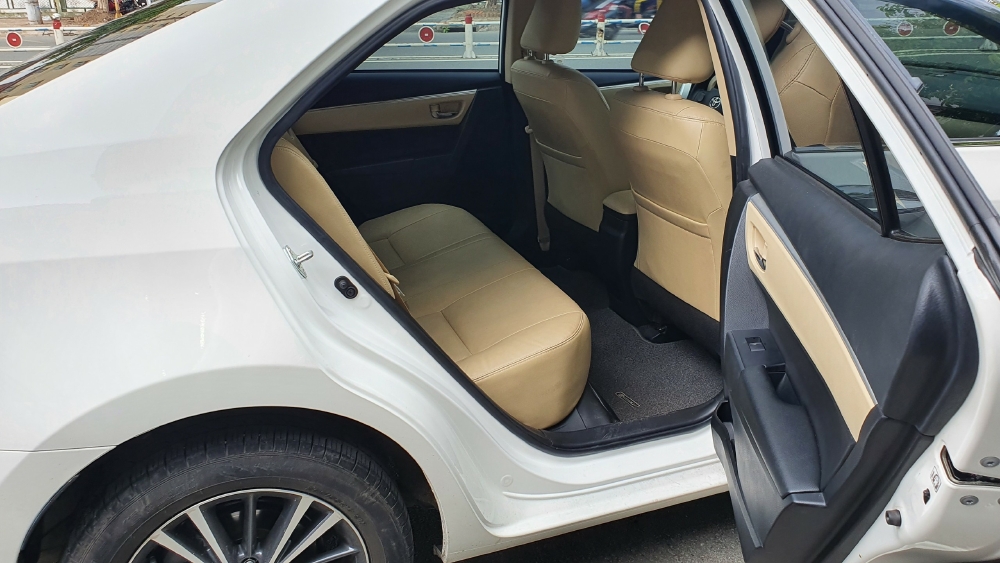 Bán Altis 1.8G 2018, odo lướt 8,000km. Giá Tốt còn giảm , có trả góp.