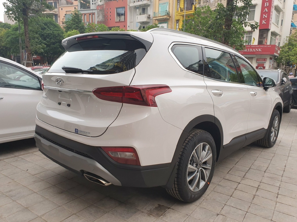 Hyundai SantaFe - Giá 