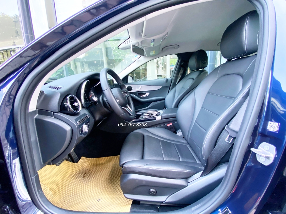 Bán Mercedes C180 2020 màu Xanh biển đẹp chạy lướt cực mới giá tốt