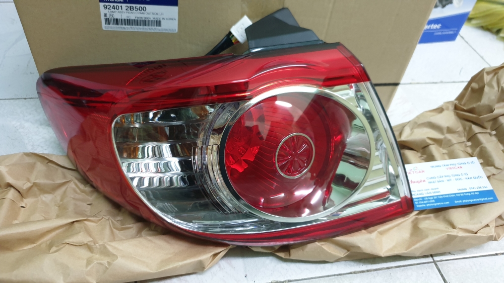 924012B500/ 924012B520   ĐÈN HẬU NGOÀI HYUNDAI SANTAFE