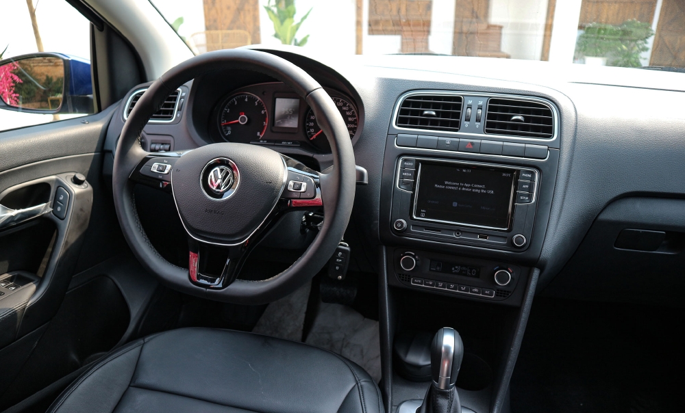Volkswagen Polo Hatchback 2020 - An toàn - Bền Bỉ - Tiết kiệm