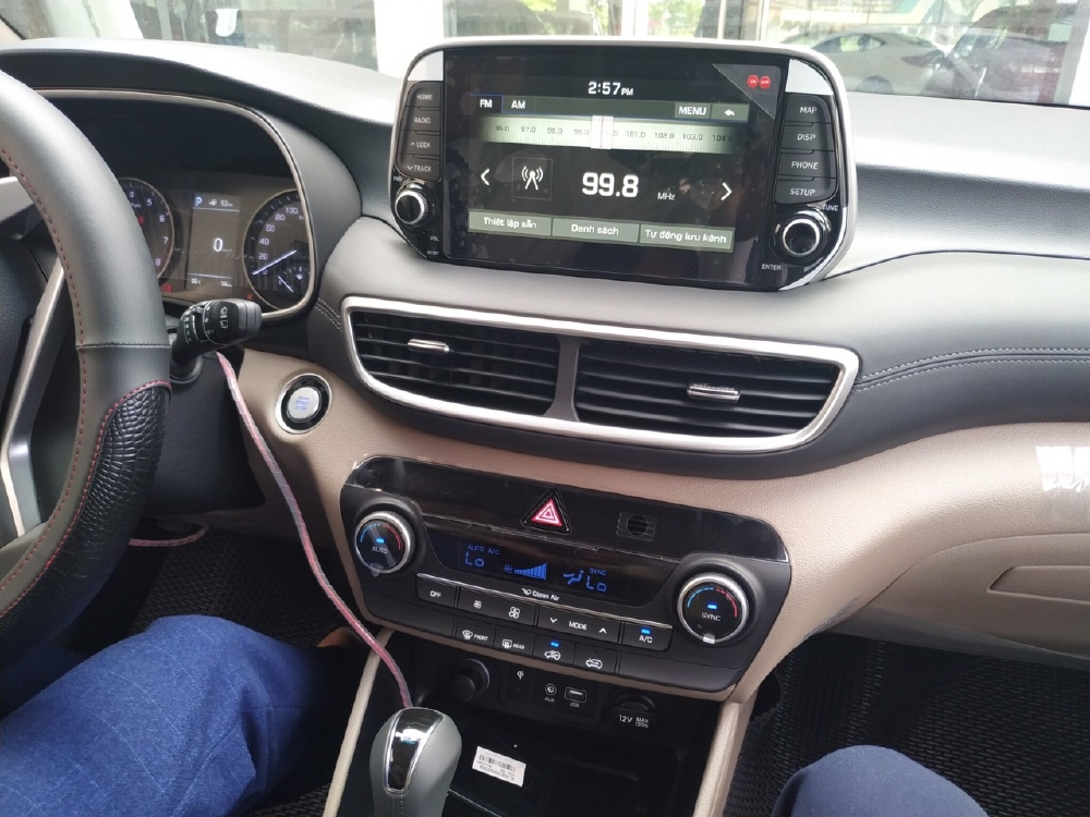 HYUNDAI TUCSON - XẢ KHO - BÁN GIÁ GỐC - Hỗ trợ trả góp 90%