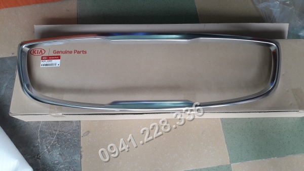 86351A9000 Viền mạ ca lăng Kia Grand Sedona