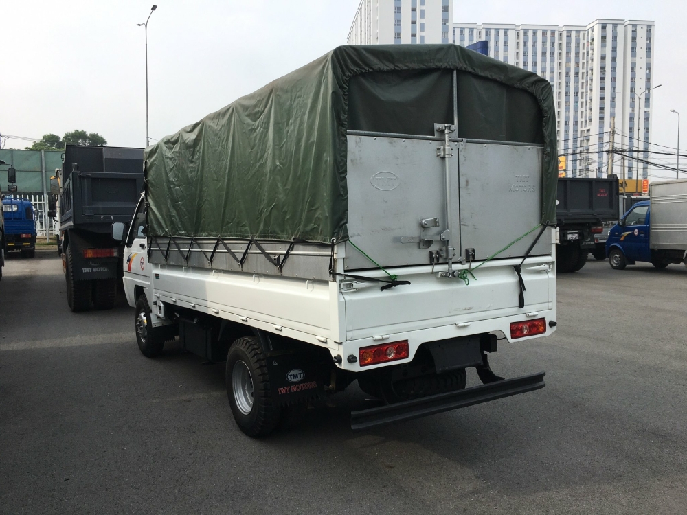Thanh lý xe tải 2T ga cơ đời tồn 2017 thùng 3m3