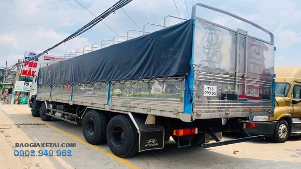Xe tải 4 chân Hoàng Huy Dongfeng ISL315 tải 17T9 đời 2020 - Giảm giá 20 triệu