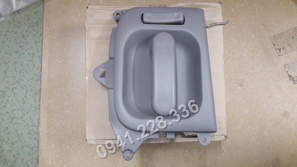 0K53A72330ACY /0K53A73330ACY TAY MỞ CỬA TRƯỚC, TRONG  CARNIVAL