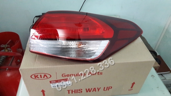 92401A7700/92402A7700 ĐÈN LÁI SAU NGOÀI CERATO