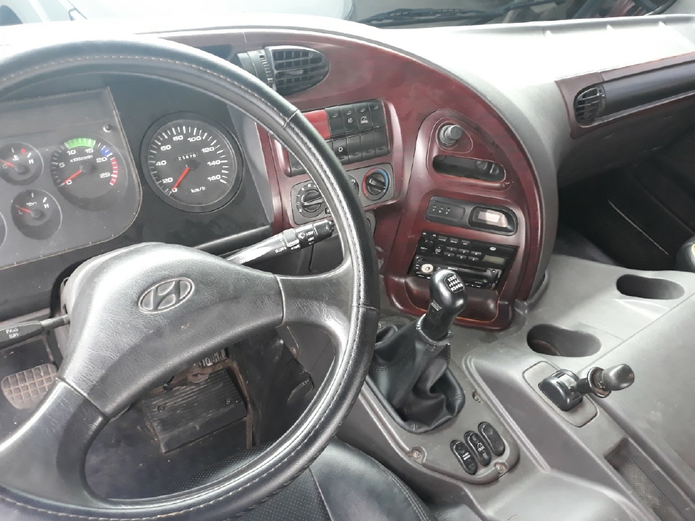 cần bán xe đầu kéo hd1000 đời 2014 đăng ký 2015 xe đẹp có trả góp tphcm .