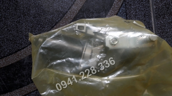 981101M000 Motor gạt mưa trước Kia Forte/Cerato